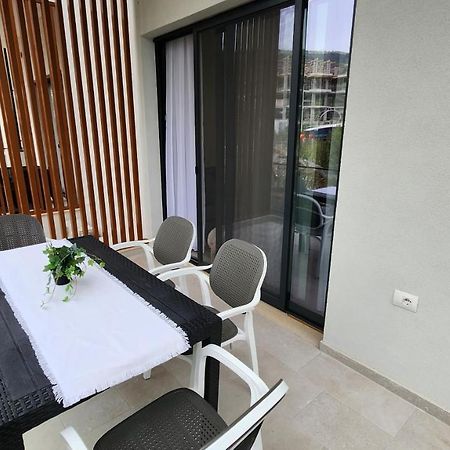 Solar Rooms And Apartments Himarë Dış mekan fotoğraf
