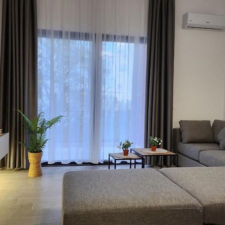 Solar Rooms And Apartments Himarë Dış mekan fotoğraf